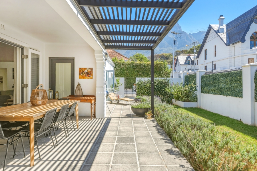 4 Bedroom Property for Sale in Newlands Western Cape